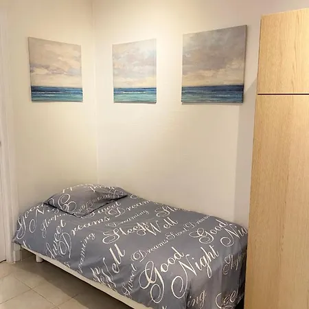Le Pin Dore Apartment *